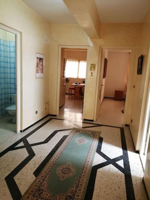 Helle Mit Tiefgarage Appartement *
