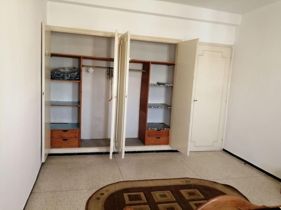 Helle Mit Tiefgarage Appartement *